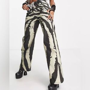 The Kript brand new with tags v waist baggy jeans denim in abstract zebra print